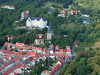 Oberkirche und Hausmannsturm (links oben) auf einem Luftbild von 2008